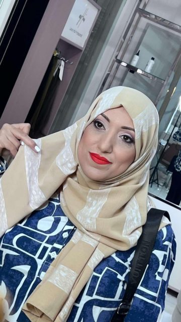 A Dubaji Nők A Szemhangsúlyos Sminkekeket Szeretik
