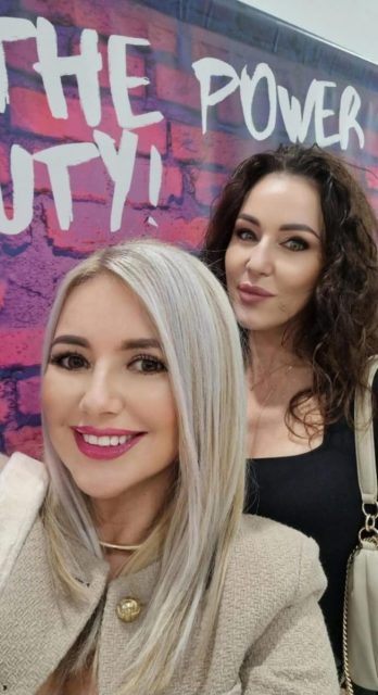 Bakos Anikóval Egy Beauty Kiállításon (002)